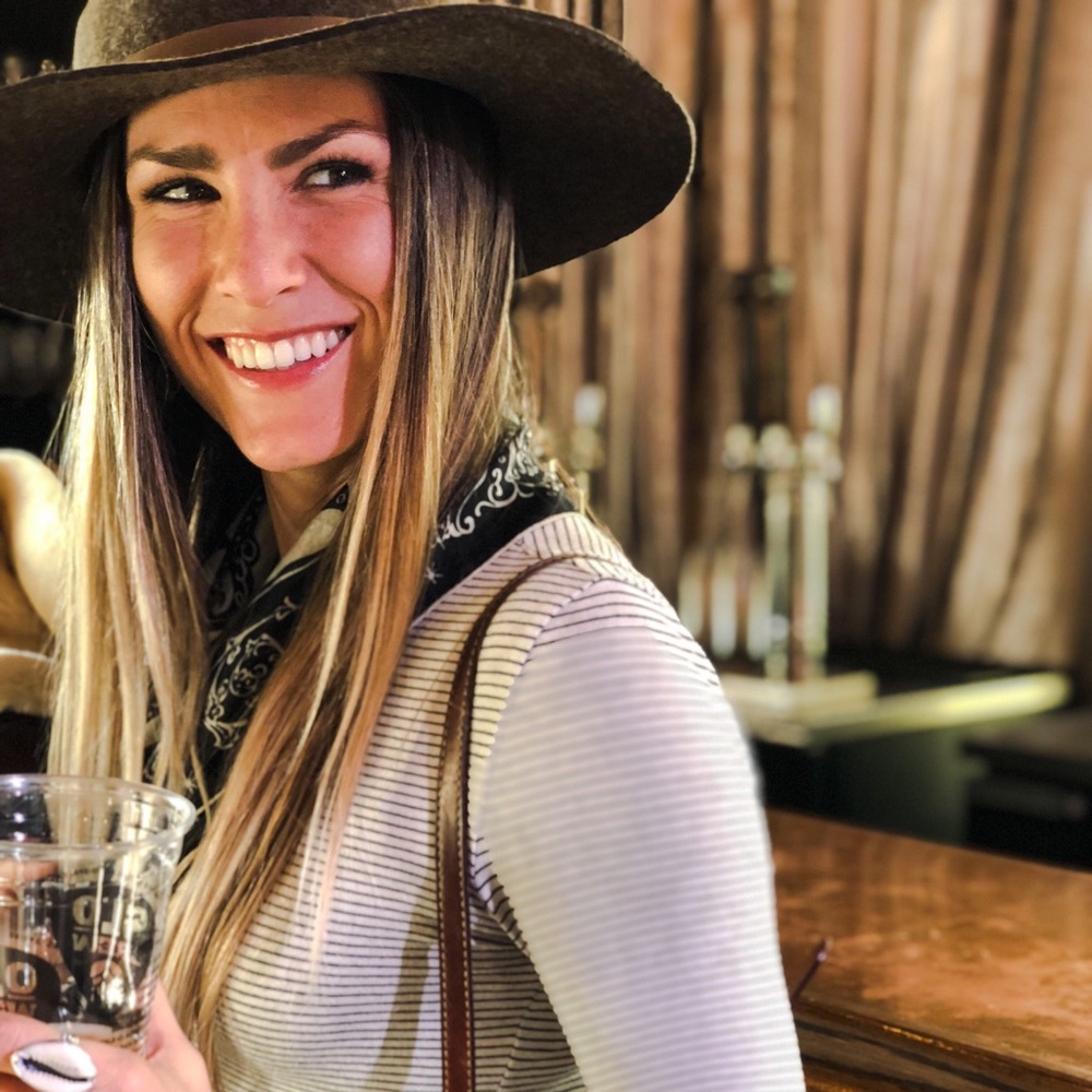 Meet your Posher, Samantha